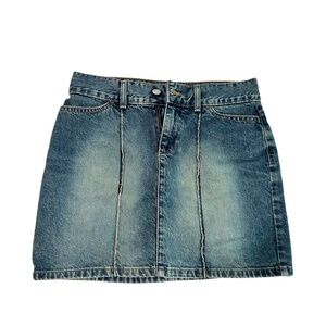 Y2K Gap Denim Belle Du Jour Skirt in Size 2